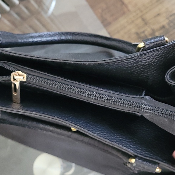 Black Leather Handbag - Picture 7 of 9